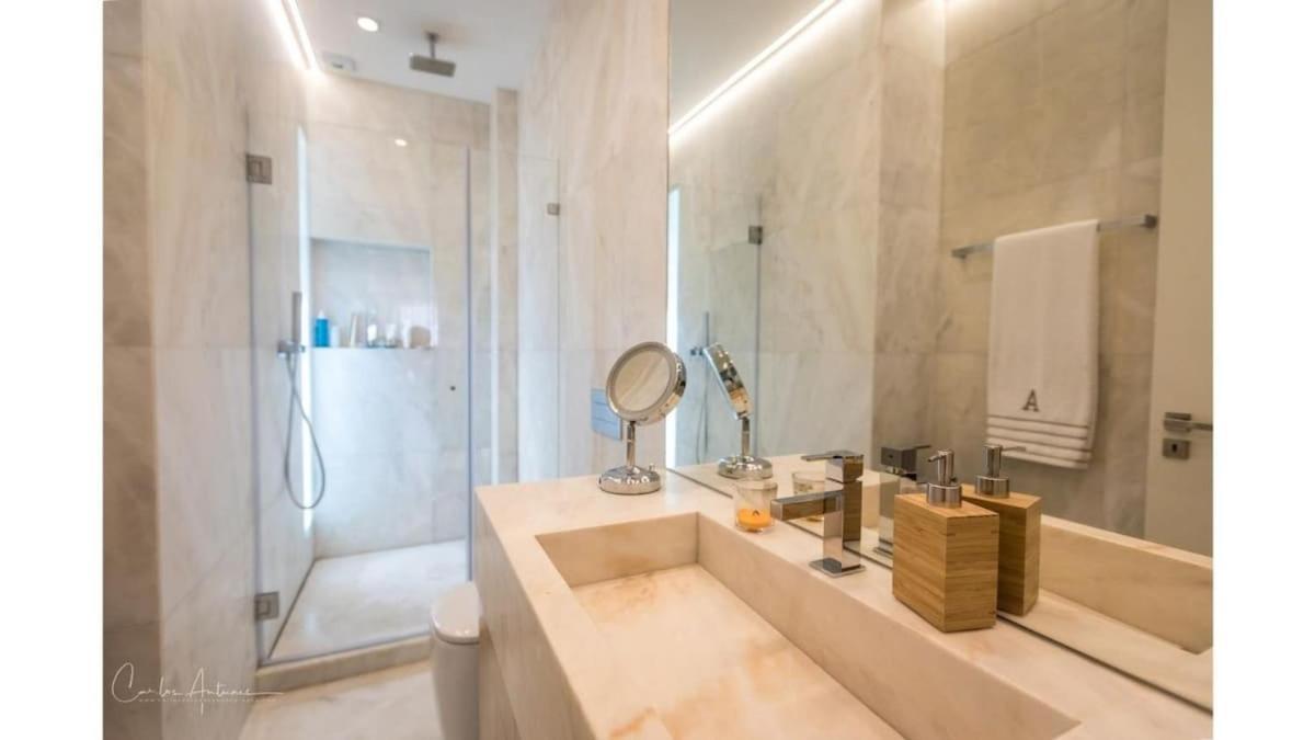 Superb Modern And Unique Liberdade Apartamento Lisboa