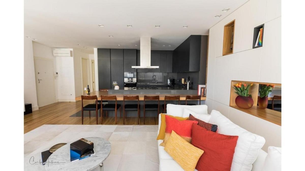 Superb Modern And Unique Liberdade Apartamento